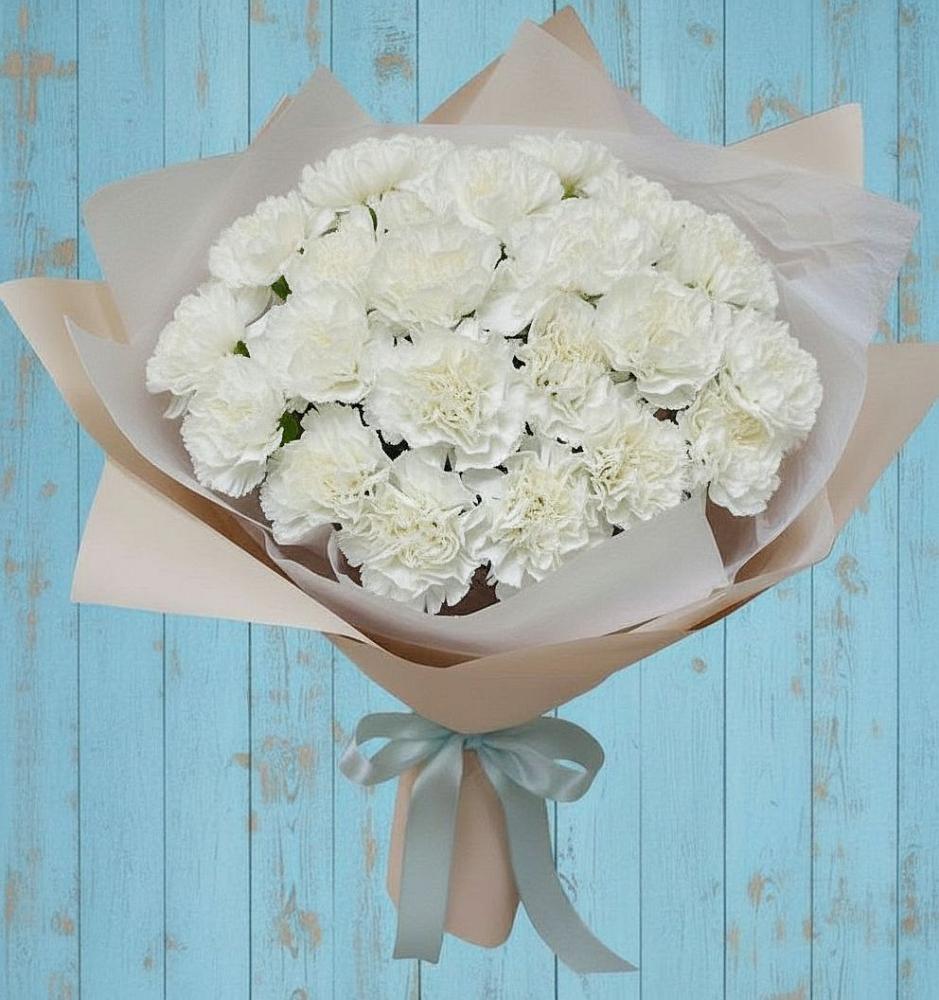 Букет цветов из: Гвоздики в Вершину Тёи