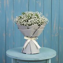 Букет цветов из:  Гипсофила в Вершину Тёи