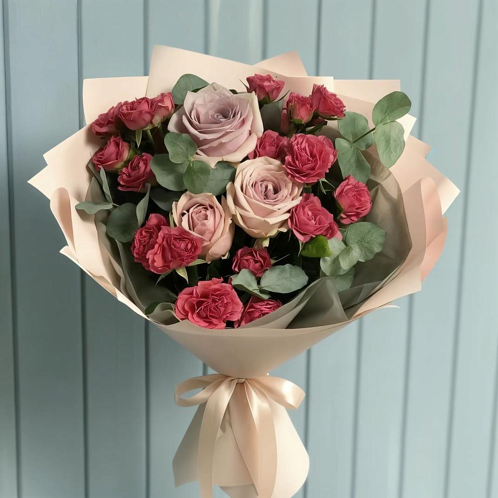 Букет цветов из: Гвоздики и Розы в Вершину Тёи