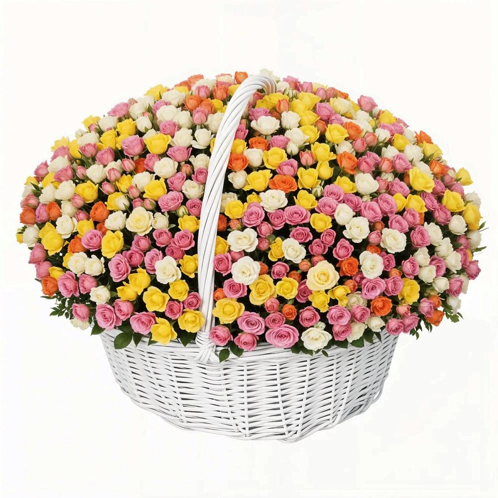 Премиум букет из: Розы в Вершину Тёи