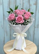 Букет цветов из:  Розы в Вершину Тёи