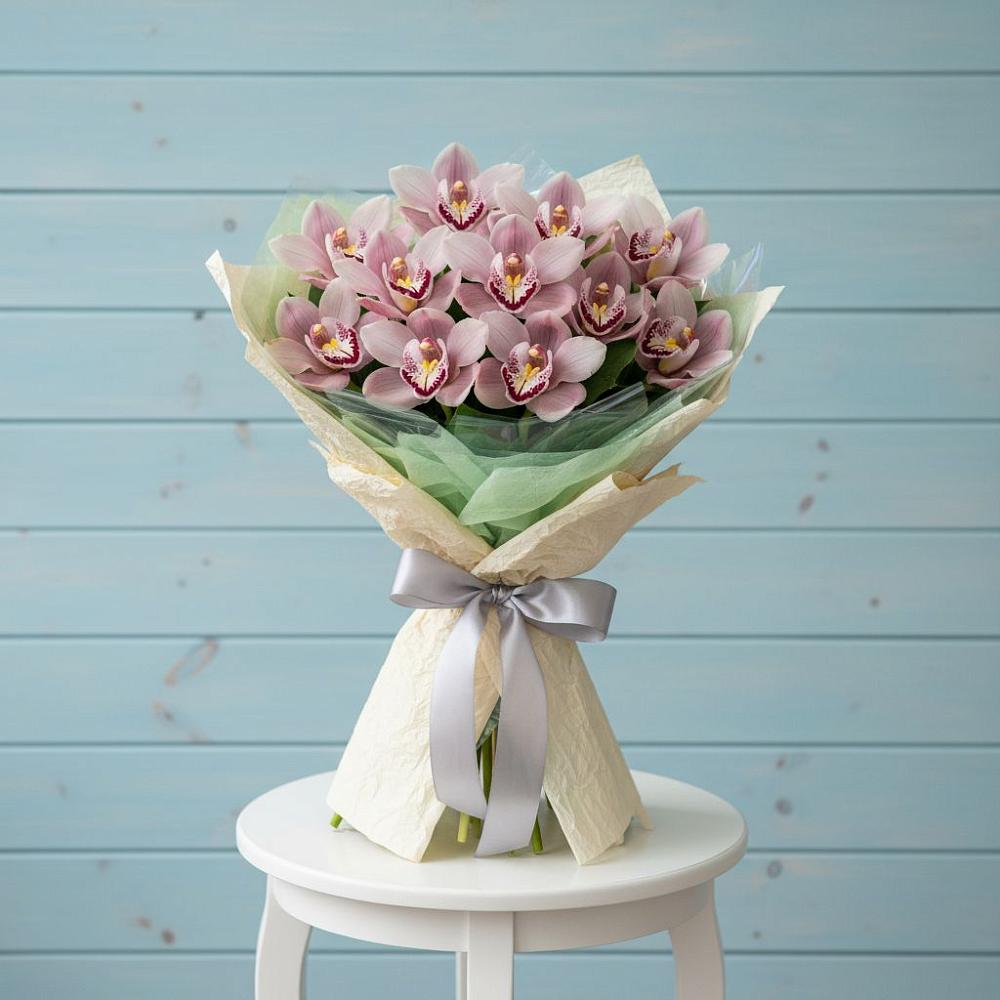 Букет цветов из: Орхидеи и Розы в Вершину Тёи