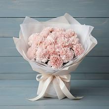 Букет цветов из:  Гвоздики в Вершину Тёи