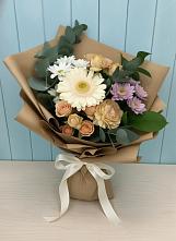 Букет цветов из:  Герберы и Хризантемы в Вершину Тёи