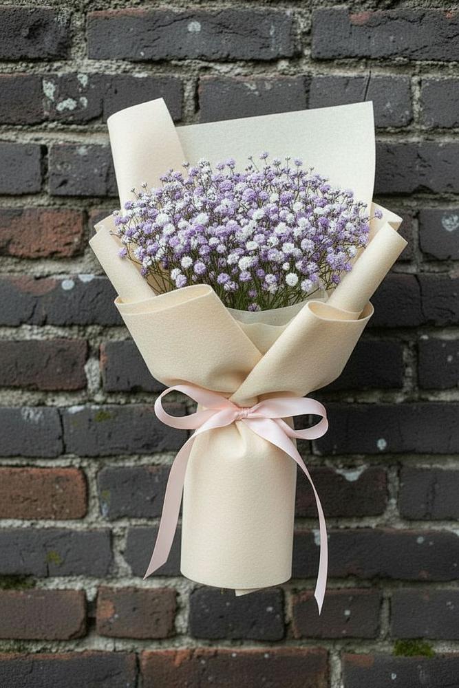 Букет цветов из: Гипсофила в Вершину Тёи