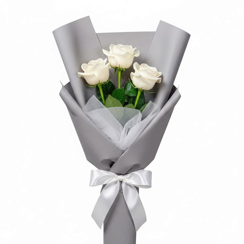 Букет 3 белые розы в Вершину Тёи