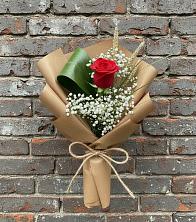 Букет цветов из:  Розы в Вершину Тёи