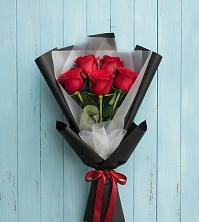 Букет цветов из:  Розы в Вершину Тёи