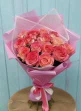 Букет 15 Розовых роз Равель в Вершину Тёи