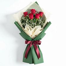 Букет цветов из:  Розы в Вершину Тёи