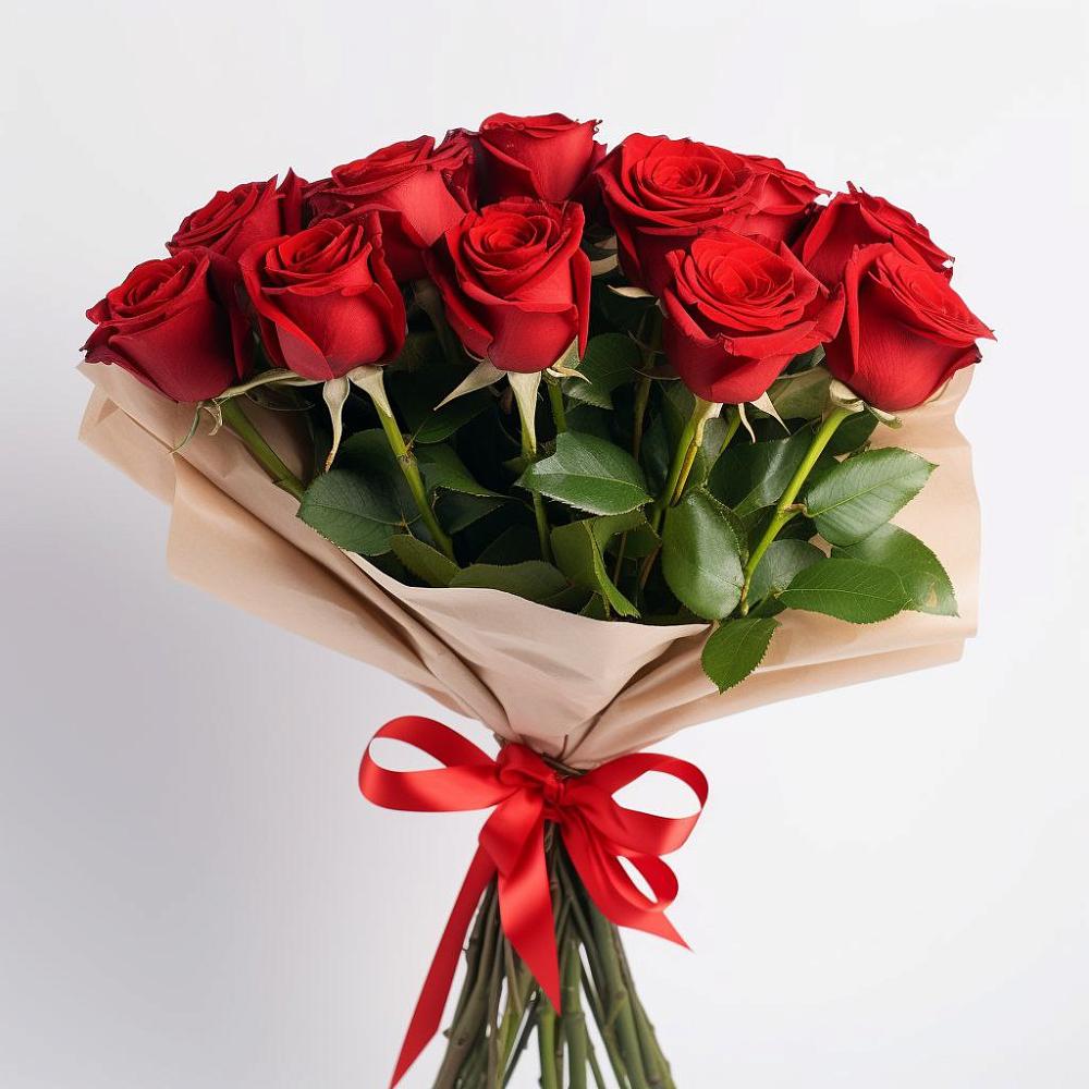 Букет 11 Красных роз Эдлесс Лав в Вершину Тёи