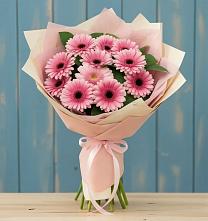 Букет цветов из:  Герберы в Вершину Тёи