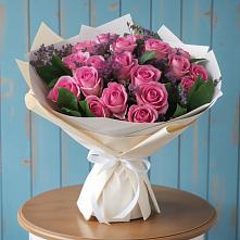 Букет цветов из:  Розы #REPLACE_PRED# Вершину Тёи